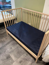 Upload image to gallery, Matelas de mousse réversible évolutif