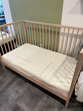 Upload image to gallery, Matelas mousse réversible avec housse en coton organique